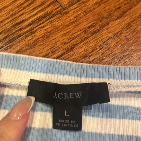 J.Crew Woman’s Blue Striped Sleeveless Tank Size L - Picture 3 of 4
